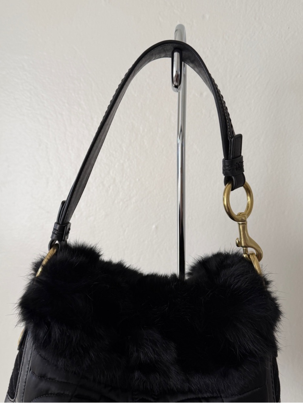 Vintage Coach Quilted Ski Hobo Black Rabbit Fur Handbag - Picture 5 of 14